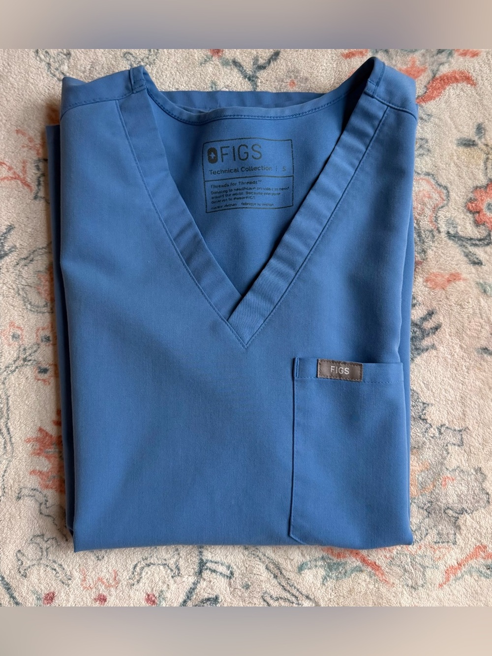 FIGS Catarina Scrub Top | Ceil Blue | One Pocket V Neck | Women’s Small